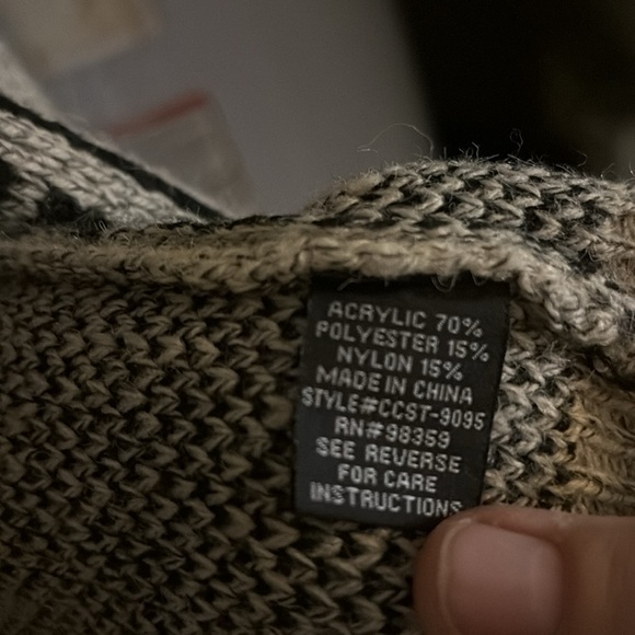 Mia Maddison sweater XL off white and black with a hook and eye closure at top - Picture 3 of 7